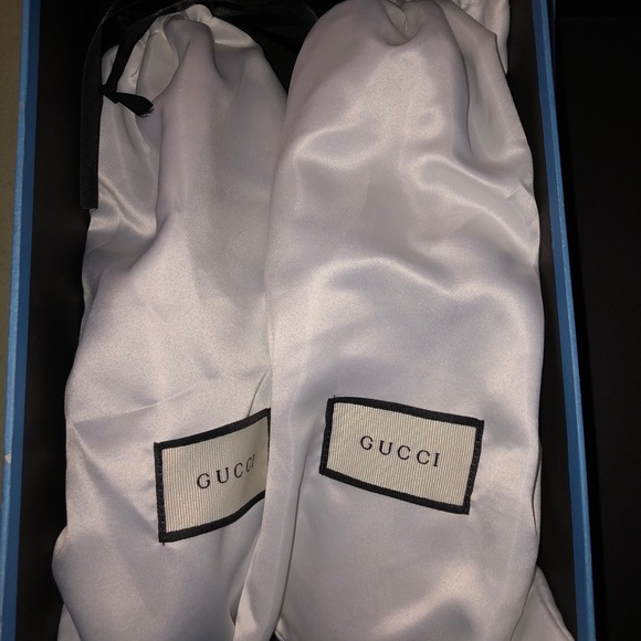 !GUCCI TIGER SLIP-ON SHOES! - Picture 3 of 10